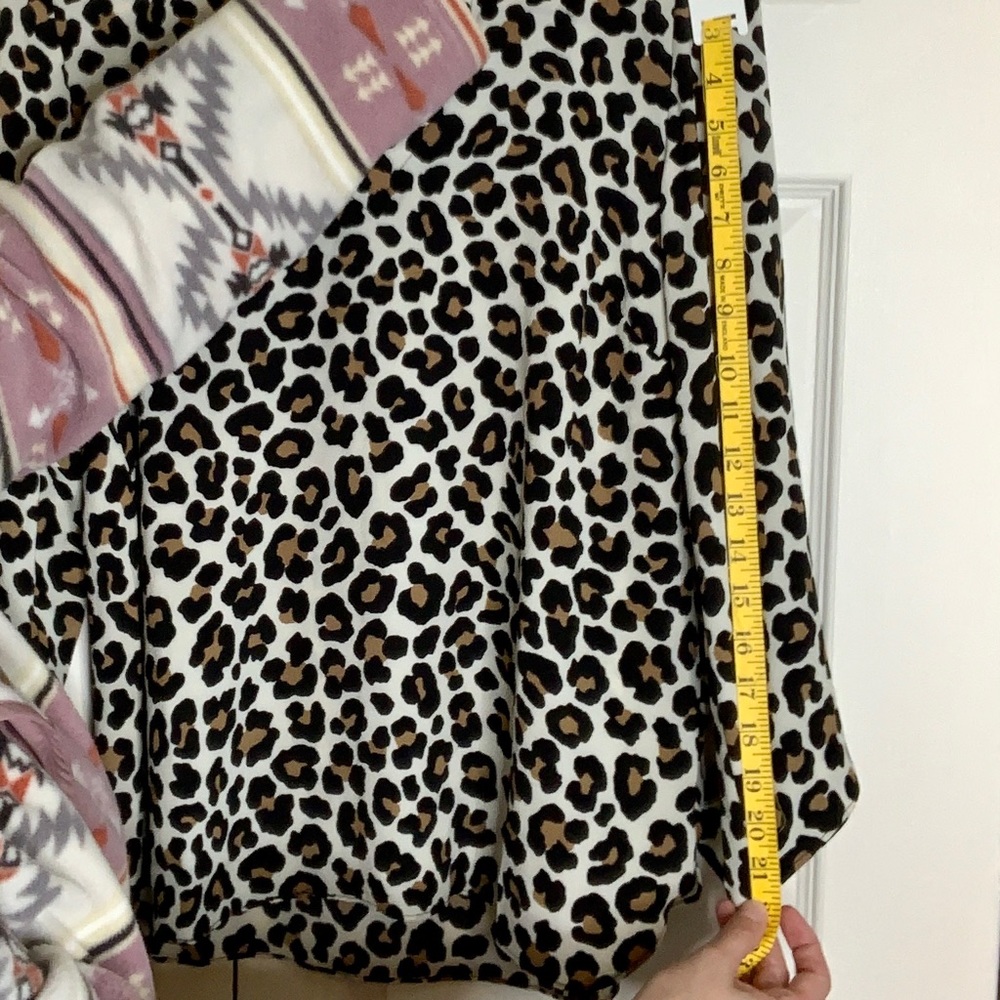 Michael Kors Leopard Print Blouse / Tunic, Sz M, Animal Print Trendy Fall Autumn - Picture 10 of 12